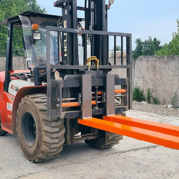 Ковши с&nbsp;опрокидыванием (на каретку) для&nbsp;вилочных погрузчиков